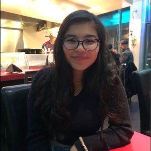 Meet your Posher, Mia